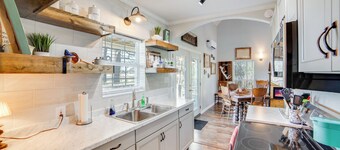 Anglers' Haven! Cedar Creek Reservoir Getaway