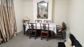 Maison, 1 chambre, accessible aux personnes à mobilité réduite, fumeurs | Salle à manger