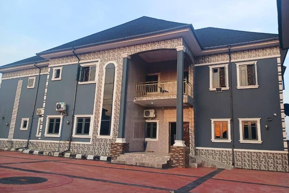 J-D Suites