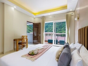 Villa, Balcony, Garden View | Free WiFi - Alaya Stays Avasa Riverside 3 BHK Villa (South Gola Range)