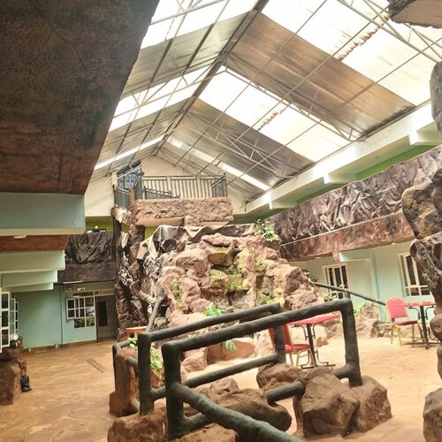 Maanet Gardens Kutus