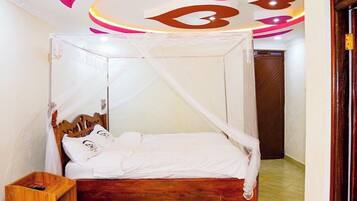 Chambre Simple Standard | Wi-Fi gratuit, draps fournis