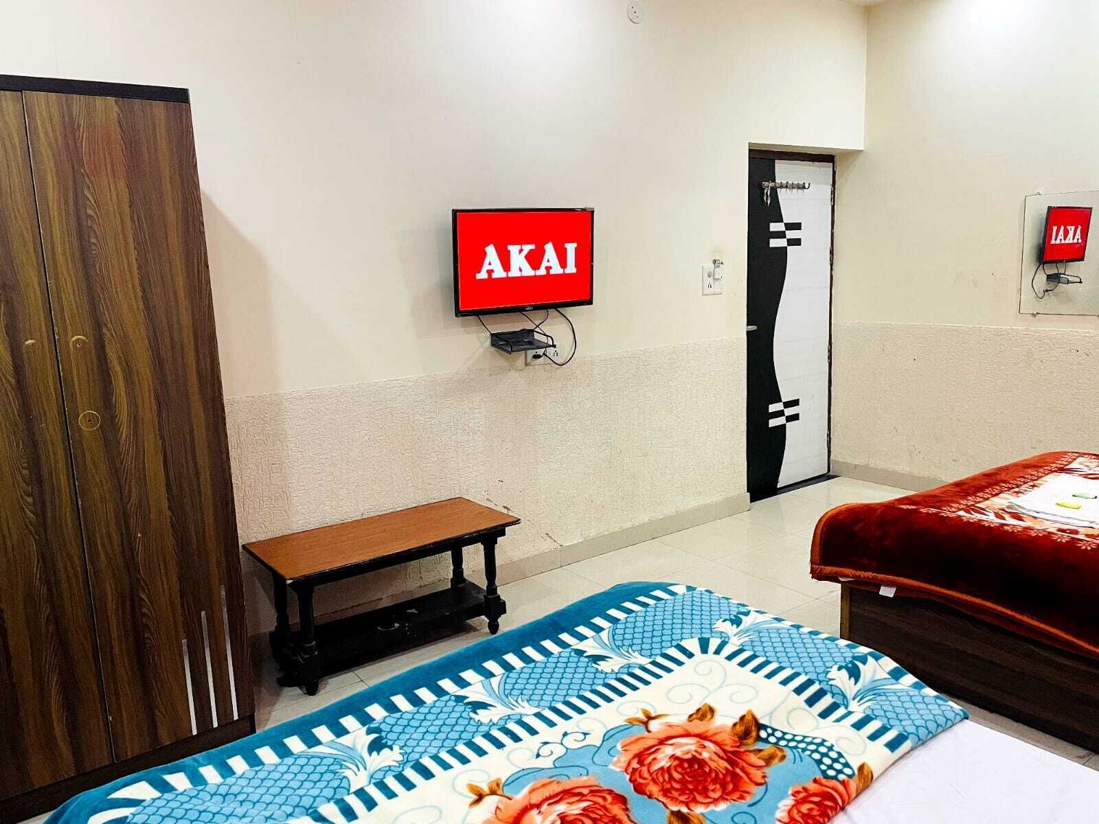 Quarto triplo luxo | Escrivaninha, espaço de trabalho para notebook, Wi-Fi de cortesia