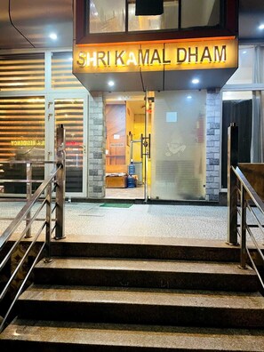 Quarto triplo luxo | Detalhe da fachada