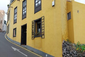 Exterior - Apartment with Sea View for Adults Only (Icod de los Vinos, Tenerife)