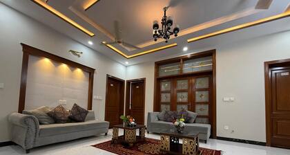 Lux Lodges Guest House