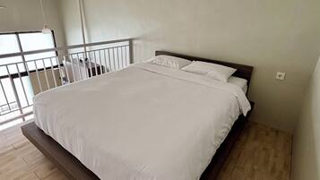 Standard Double Room, Non Smoking, Garden View | Desk, laptop workspace, free WiFi
