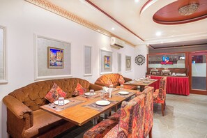Restaurant - Hotel Highway Greens Near VR Punjab Mall Airport Road Mohali Chandigarh (Mohali)