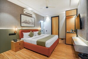 Superior Double Room, City View | Laptop workspace, free WiFi - Hotel Highway Greens Near VR Punjab Mall Airport Road Mohali Chandigarh (Sahibzada Ajit Singh Nagar)