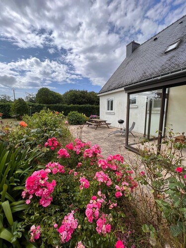 Gulf & Ocean ideal family home close to the sea