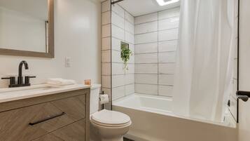 Douche, serviettes fournies