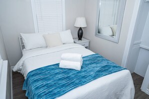 Internet - Cozy Bungalow Near Niagara Falls - Perfect Family Retreat (Niagara Falls)