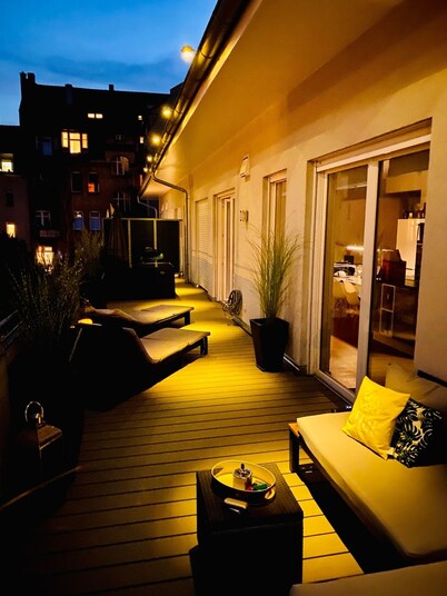 Penthouse with XL terrace | including parking space | top connection to the old town