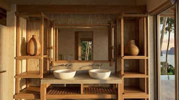 Ocean Front Pool Villa | Bathroom | Free toiletries, soap, shampoo, toilet paper