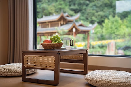 Luxury Loft, Mountain View | Interior. Shambhala Hotel of Zhangjiajie