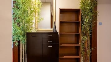 Appartement, balcon, vue plage | Intérieur