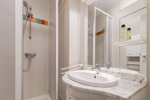 Shower - L Ocean N°11 - 2P4 (La Tranche-sur-Mer)