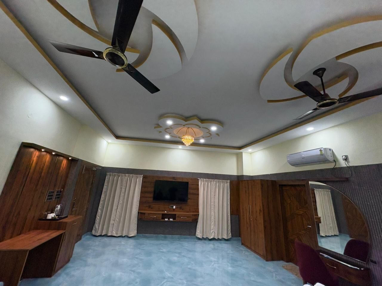 Suite | Caja de seguridad en la habitación, camas extra y wifi gratis 