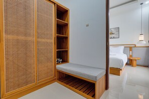 Villa, Balcony, Pool View | In-room safe, free WiFi, bed sheets - Villa Palm Haven 11 - Seminyak (Seminyak)