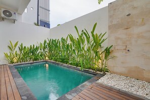 Villa, Balcony, Pool View | Pool | Outdoor pool - Villa Palm Haven 11 - Seminyak (Seminyak)