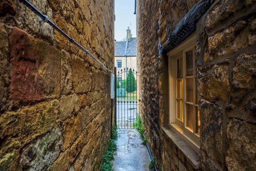 WhiskAwayHomes Hester's House Luxury cottage
