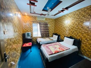 Deluxe Double Room | Soundproofing, free WiFi - Hotel Stay Inn  (Islamabad)