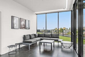 Interior - Contemporary 1-Bed in the Heart of St Kilda (St Kilda)