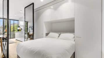 1 bedroom, iron/ironing board, Internet, bed sheets