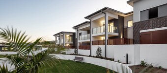 3-Bed Apartment in Beautiful Kiama with Study Nook