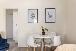 Dining - 2-Bed Apartment Near Manly Beach (Manly)