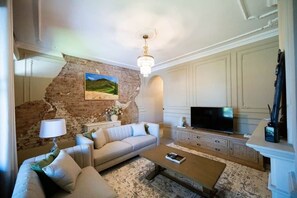 Living area - Rosewood Terrace (Bathurst)