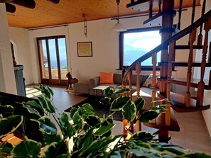 32-inch flat-screen TV with satellite channels - Casa RuKi (Capriasca)