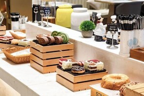 تناول الطعام