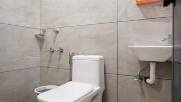 Shower, towels, soap, shampoo