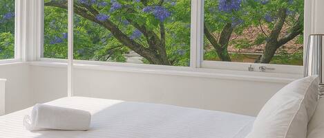 3 عدّة غرف نوم ومكتب ومكواة/لوح كي وخدمة الإنترنت