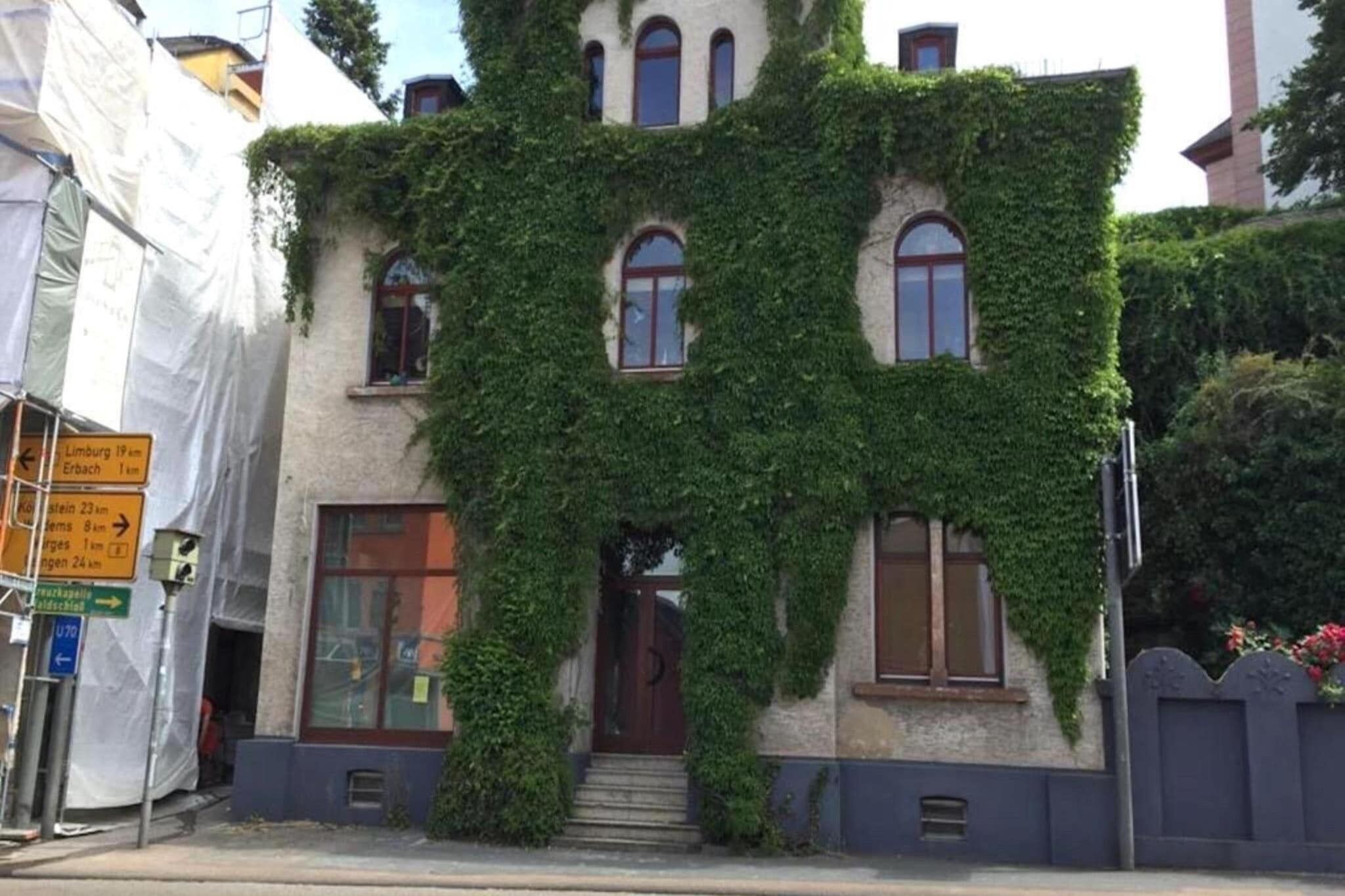 Außenseite Ferienhaus [Sommer]