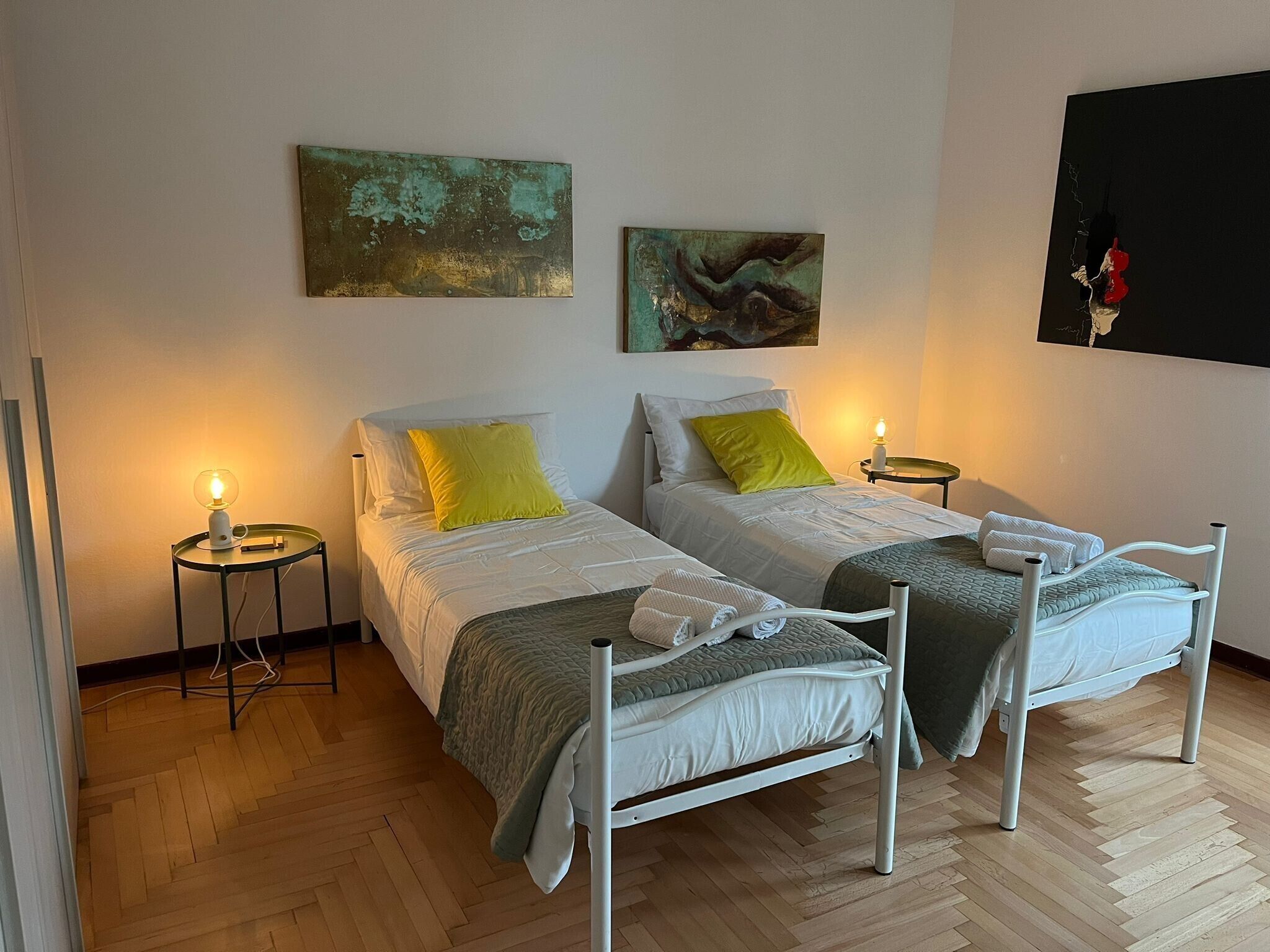 Fer et planche à repasser, Wi-Fi, draps fournis