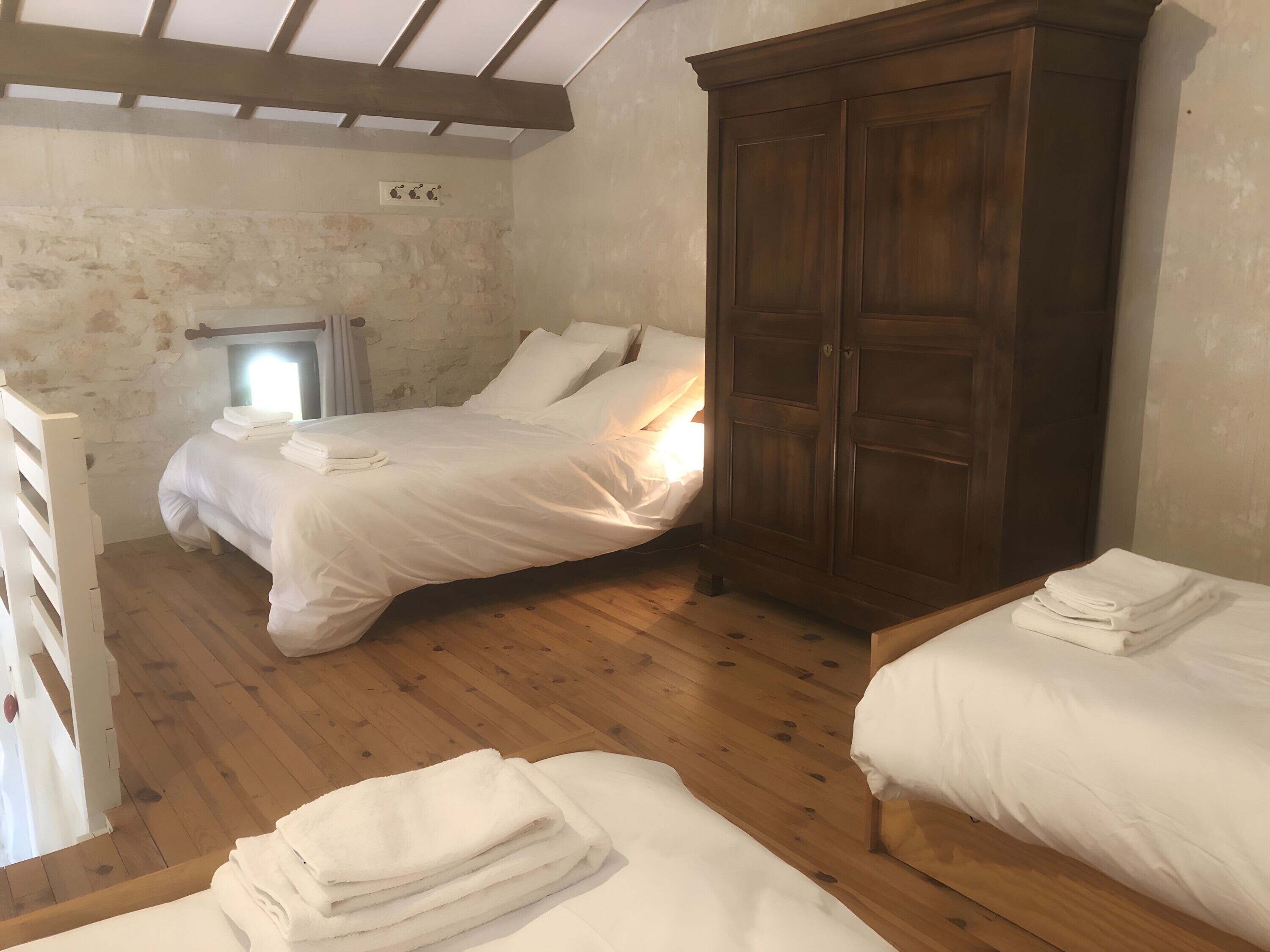 アイロン / アイロン台、WiFi、ベッドシーツ