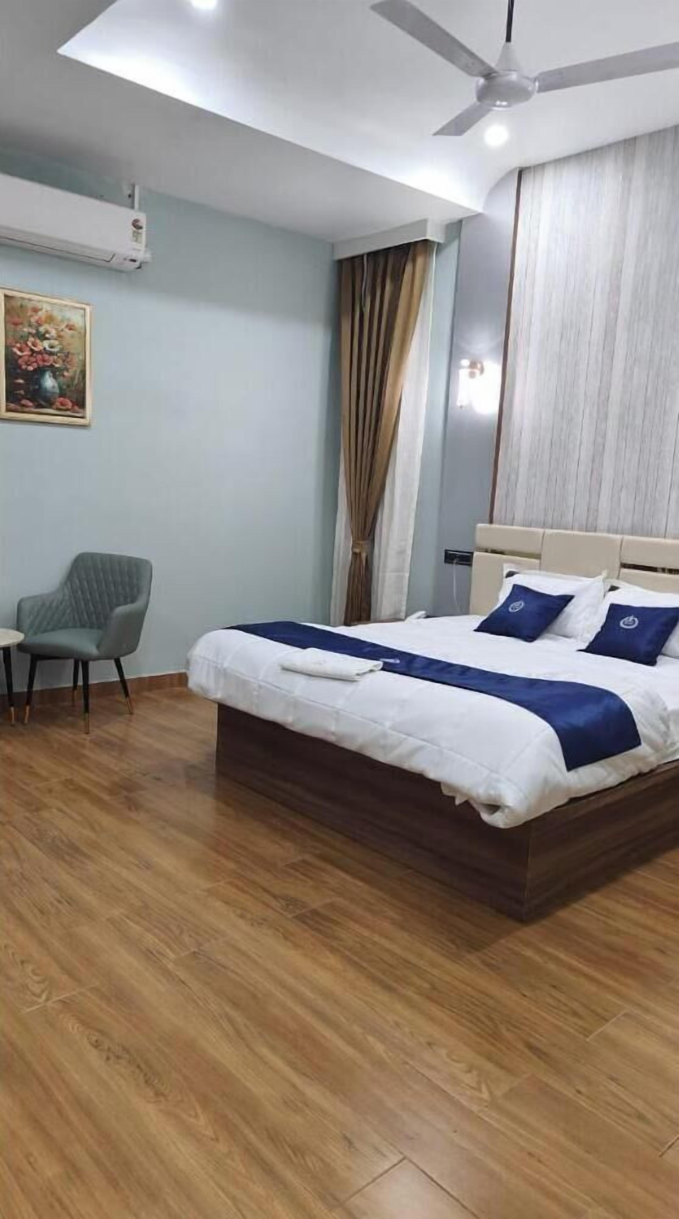 Classic Double Room | Bed sheets