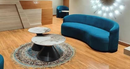 The Royall Hotel & Royall Banquet