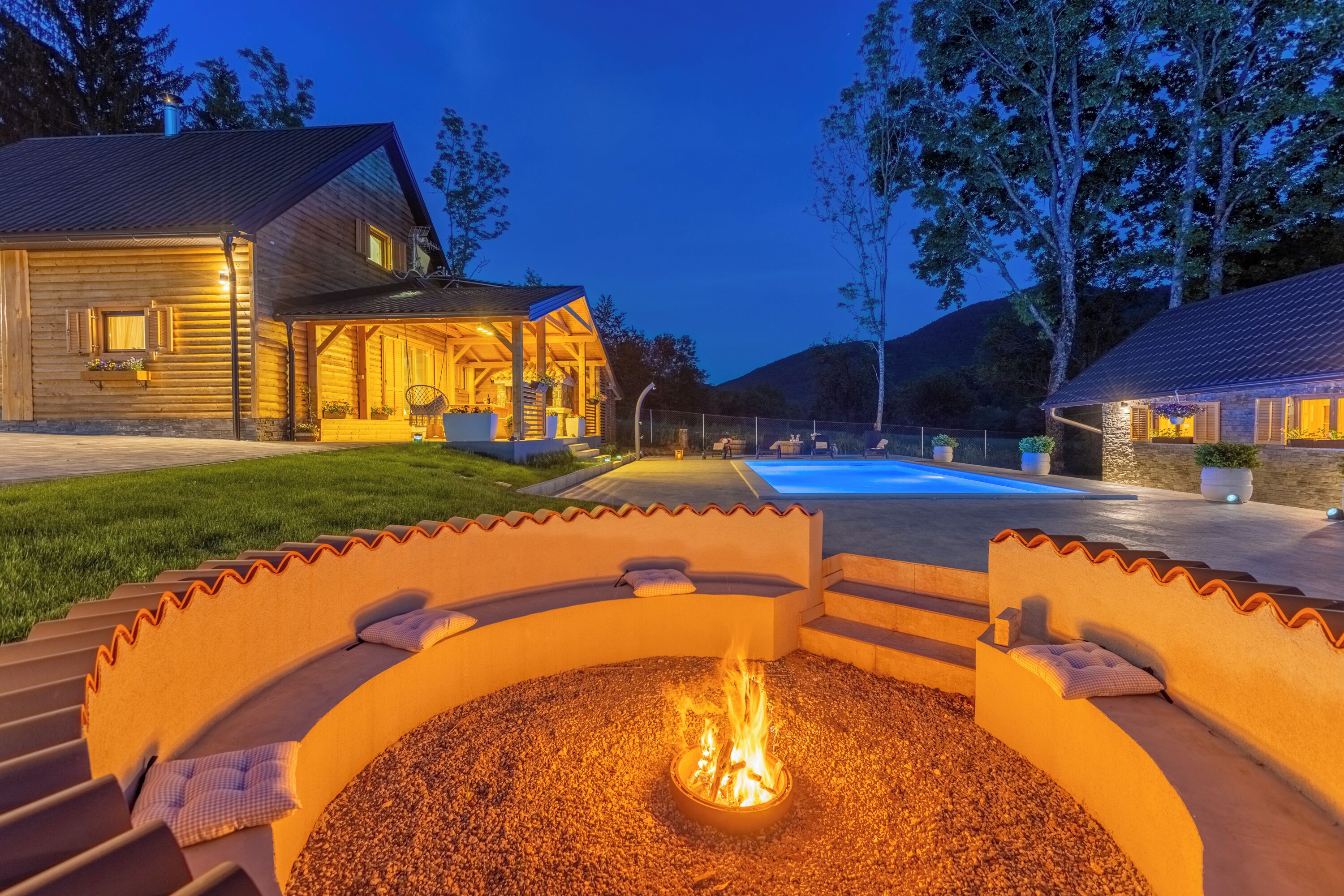 Outdoor pool, a heated pool