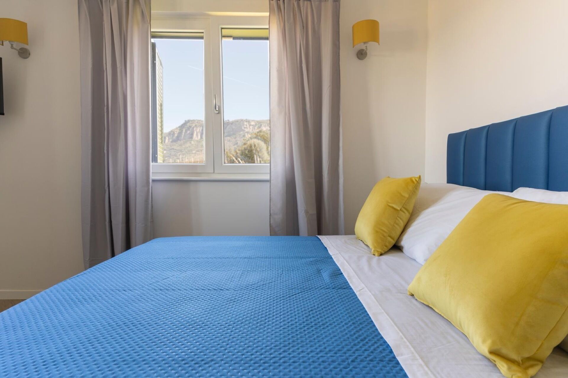 Apartment, 2 Bedrooms, Kitchen | Garden view