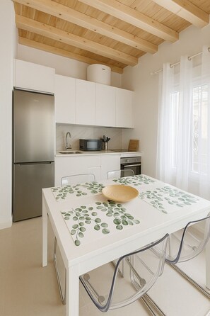 Microwave, oven, stovetop - Sanbet Home Olletas (Málaga)