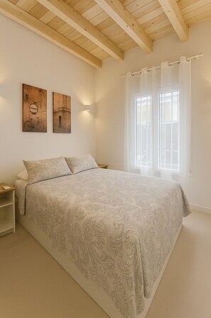 Iron/ironing board, Internet, bed sheets - Sanbet Home Olletas (Málaga)