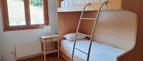 Strykjärn/strykbräda och gratis wi-fi