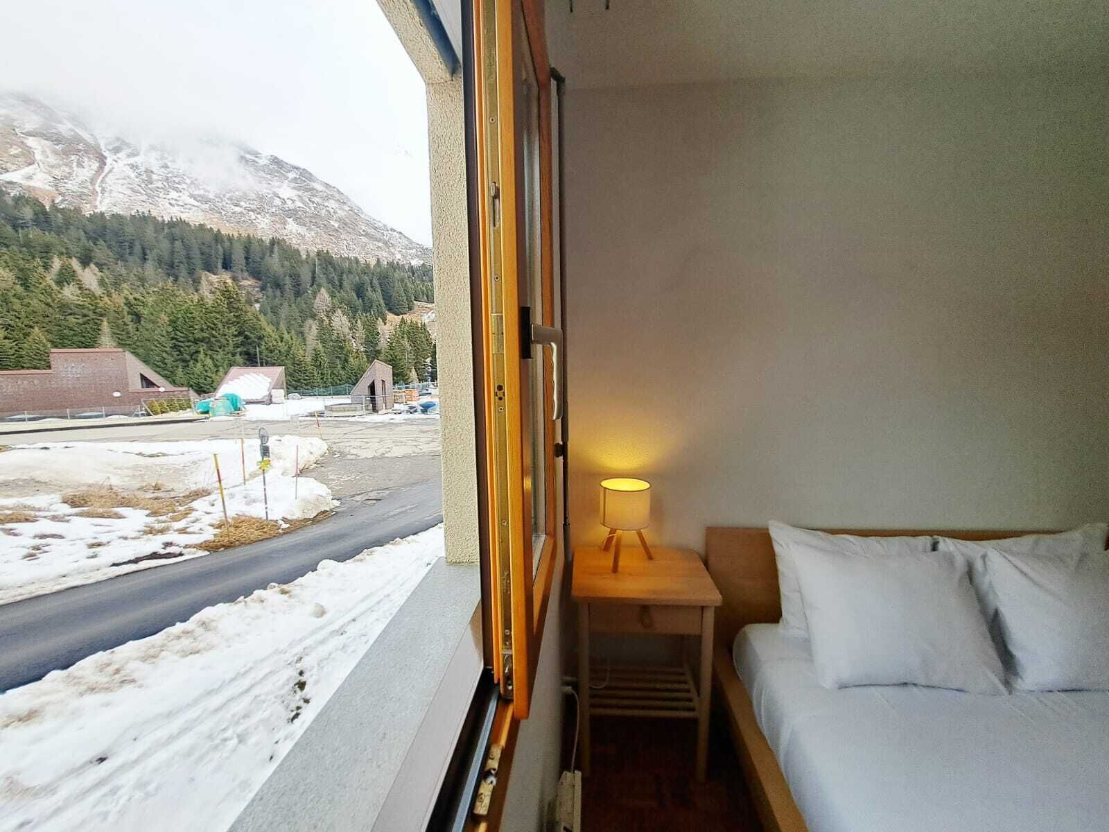 Iron/ironing board, free WiFi