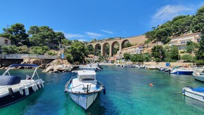 Marina - Exceptional Villa Heated Pool Beach Front (Carry-le-Rouet)