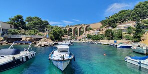 Marina - Exceptional Villa Heated Pool Beach Front (Carry-le-Rouet)