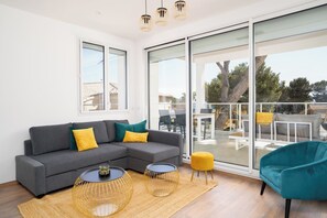 TV - T3 standing devant la plage Vue Mer Piscine (Carry-le-Rouet)