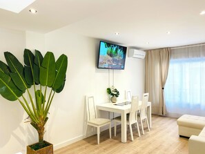 Junior Apartment | Living area - Palacio Apartments Madrid (Madrid)